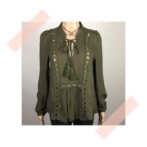 NWT Ellie & Kate Tassel-Tie Blouse 🥰
